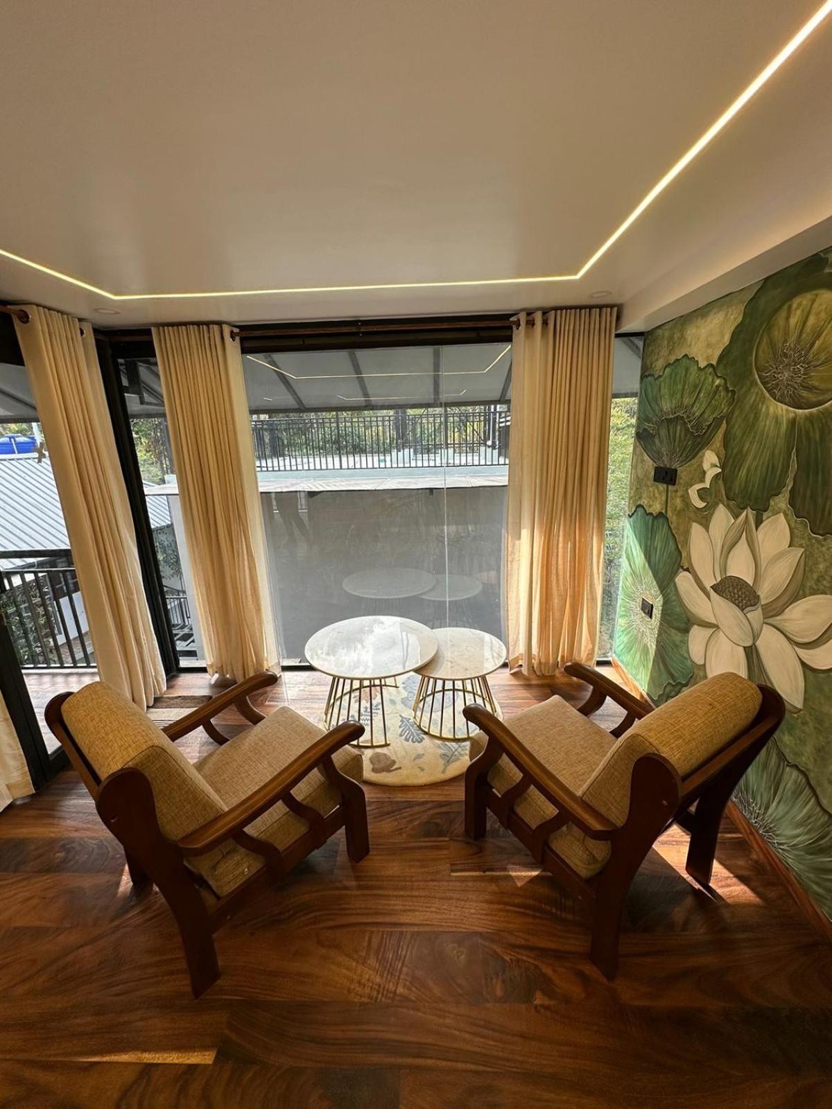Mickey Homestay Thekkady Bagian luar foto